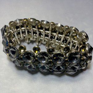 Stretch Dazzling Stone Bangle and Necklace Set